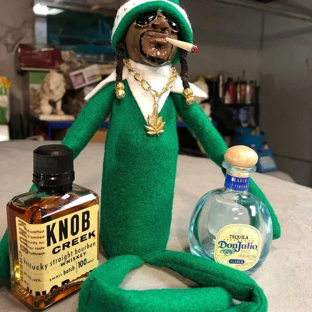 Snoop on the Shelf